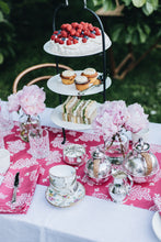 Load image into Gallery viewer, Garden Party Tablescape
